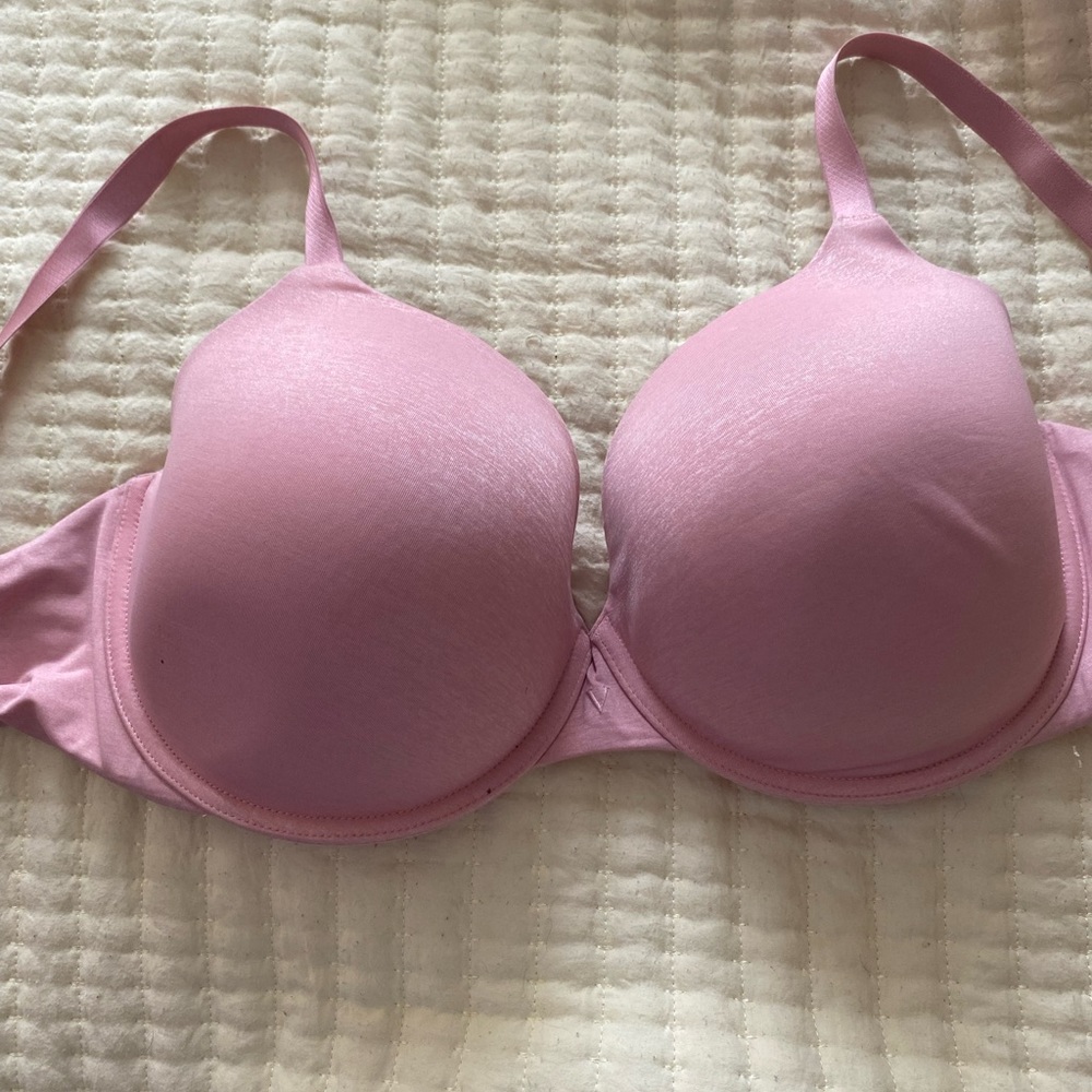 Victoria’s Secret t shirt bra 38DDD